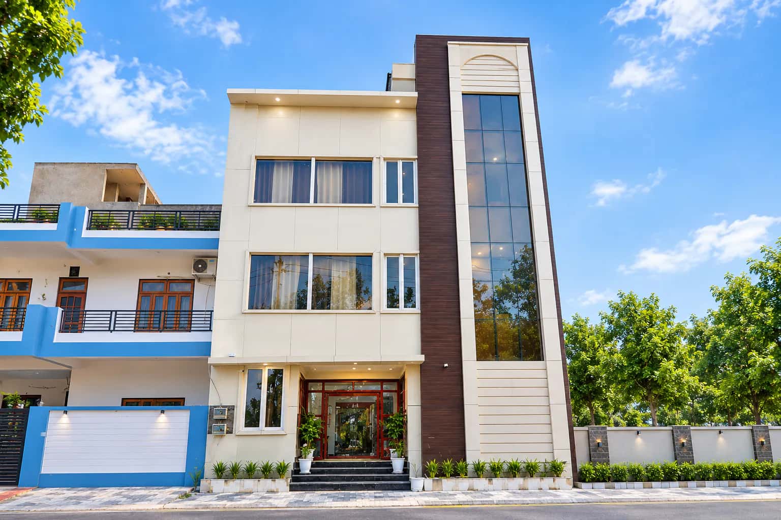 Hotel Palassio International, Gomti Nagar Extension